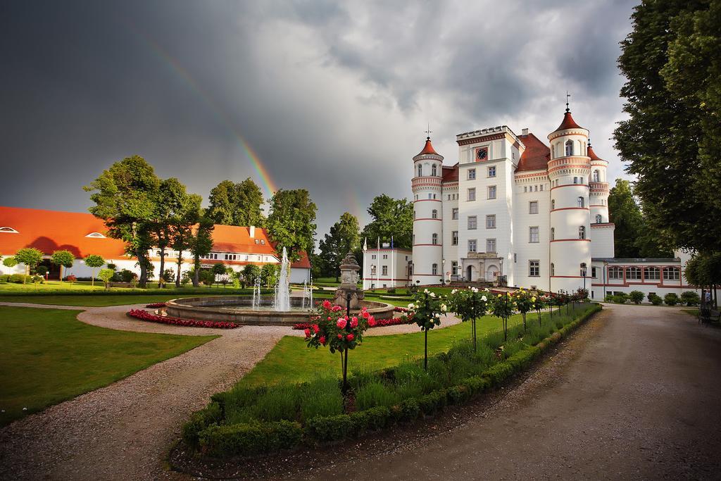 Pałac Wojanów Exterior foto